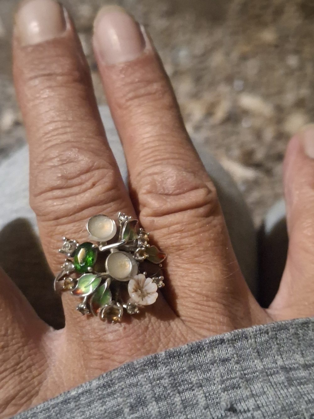 Floral Mother-of-Pearl and Enamel Sterling Ring - Green and White VINTAGE!!
